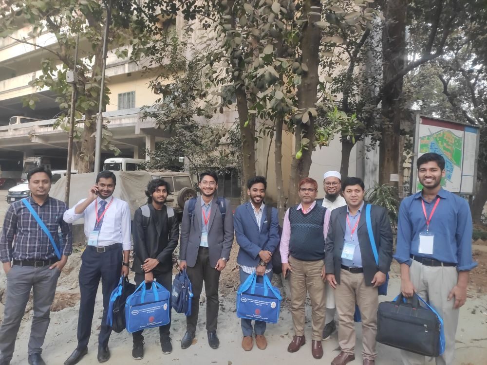 Group photo of the HSTU mathematics team at BUET